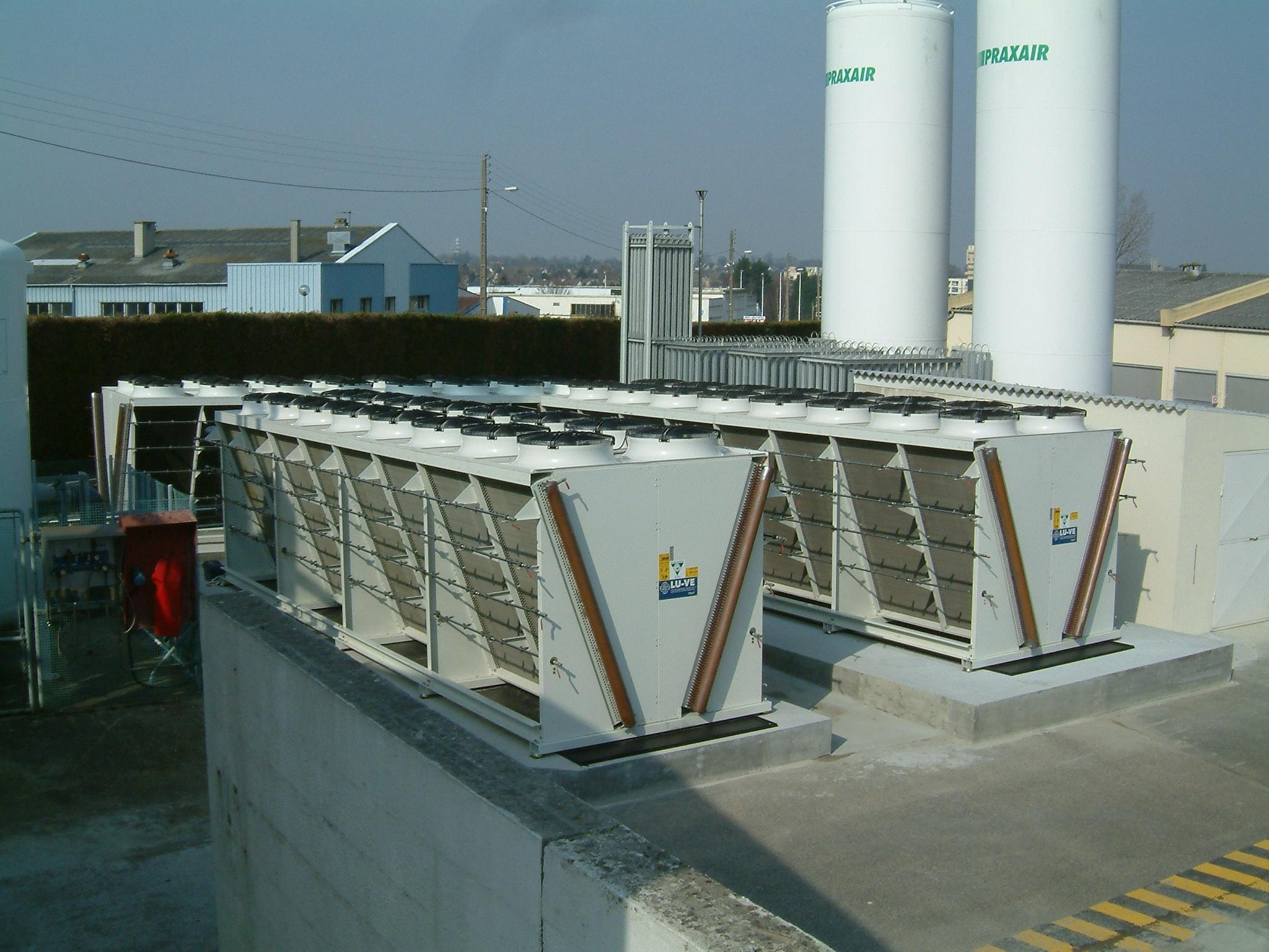 PHILIPS - Caen - France
WDN 16 HB Dry coolers with Wet and Dry system.